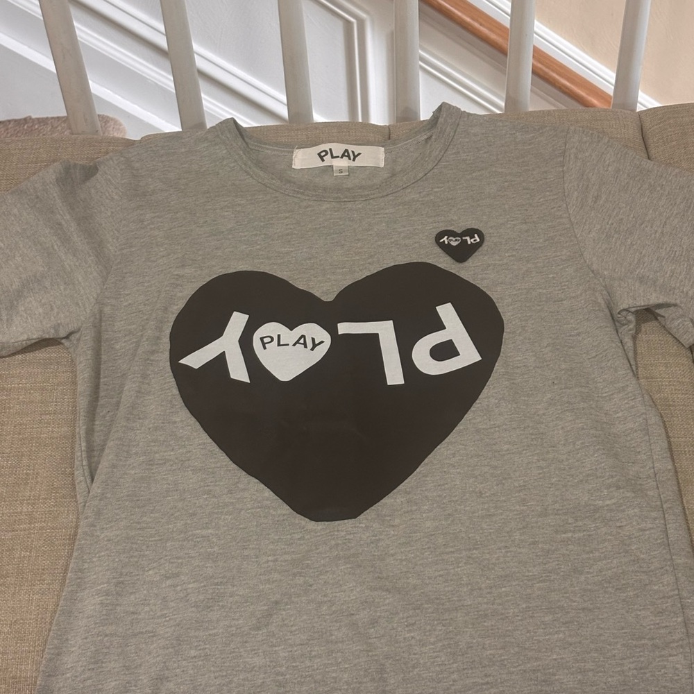 Comme des Garcons PLAY Gray Heart Logo Tee